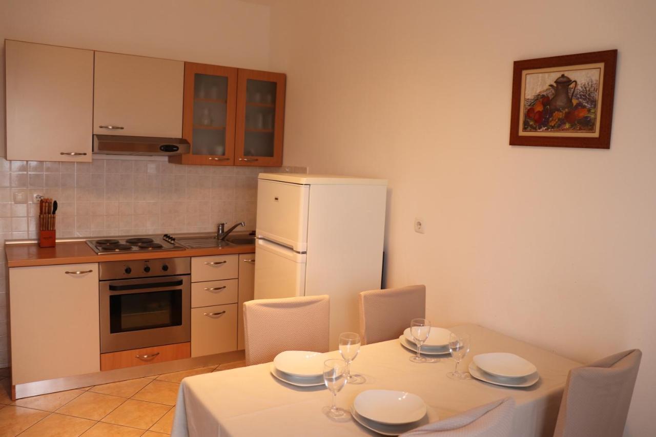 Apartments Vesna Banjol 部屋 写真